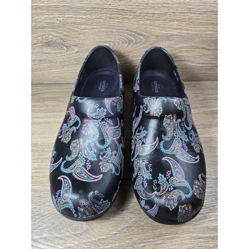 Crocs Neria Pro II Graphic Clogs Black Paisley Non Slip Work Shoes Women’s Sz 10